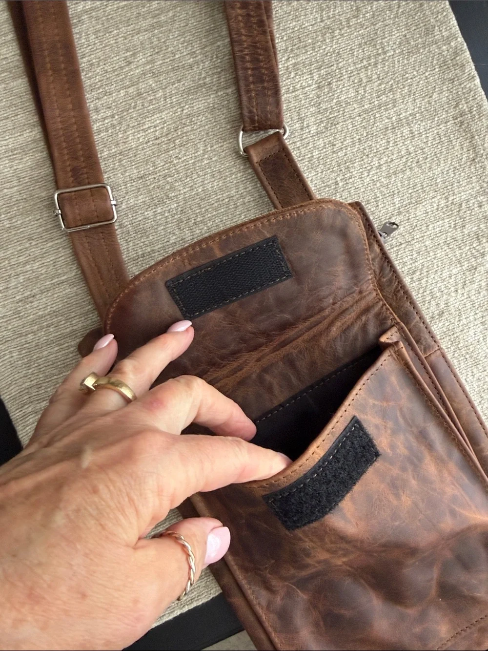 Men's Brown Leather Messenger Sling Bag with Front Pocket NWOT